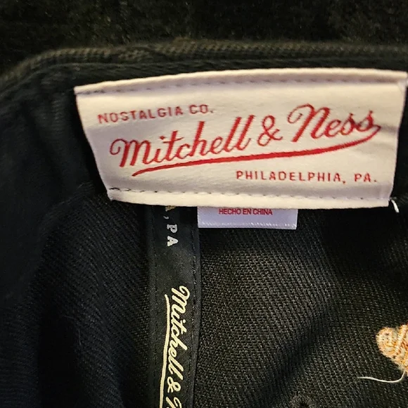 Mitchell & Ness Phoenix Suns Snap Back - Picture 2 of 5